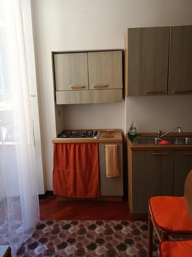 Larysa Apartment Сан Ремо Екстериор снимка